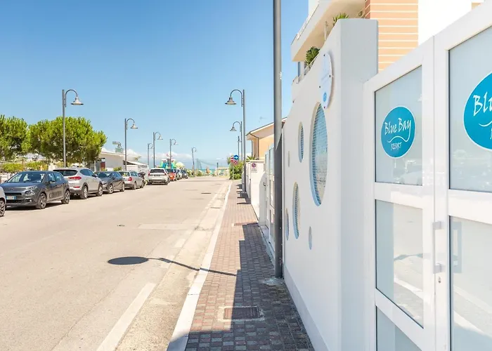 Vacanze Blue Bay רוזטו דליי אברוצי