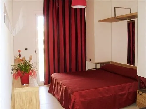 Vacanze Blue Bay מלון דירות 4*