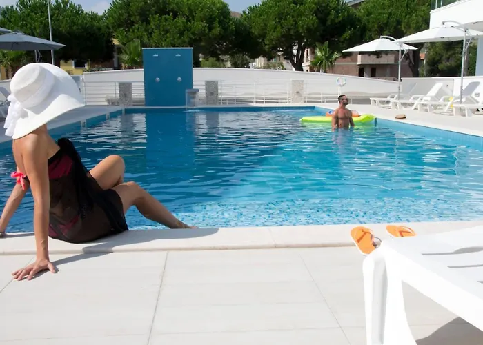 Vacanze Blue Bay רוזטו דליי אברוצי