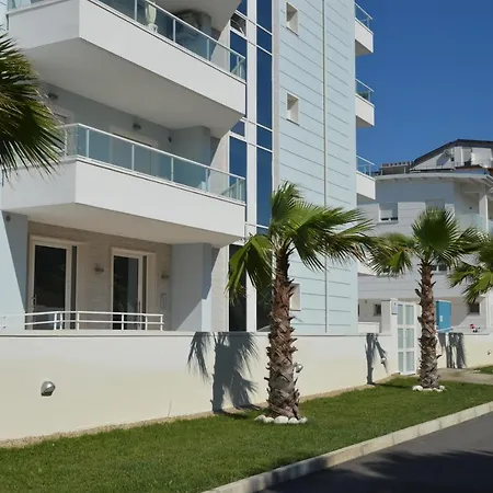 Vacanze Blue Bay Lägenhetshotell Roseto Degli Abruzzi