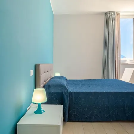 Vacanze Blue Bay 4*