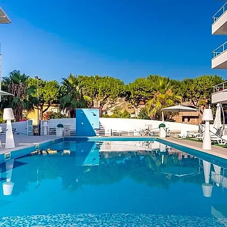 Appart hôtel Vacanze Blue Bay 4*
